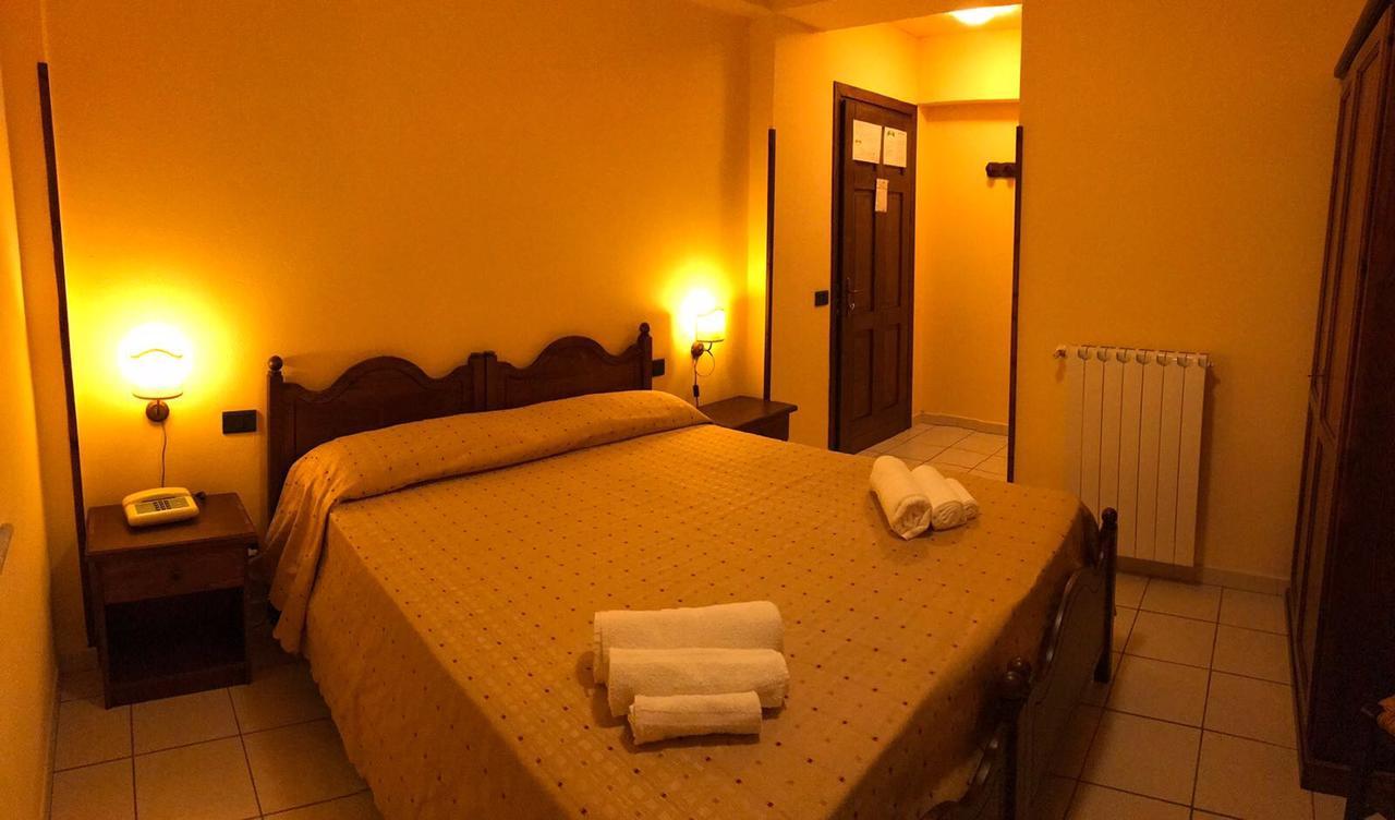 La Locanda Di San Francesco Hotel Viggianello Kültér fotó